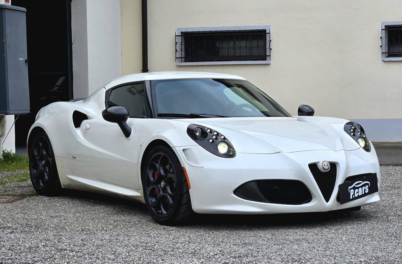 Alfa Romeo 4C launch edition