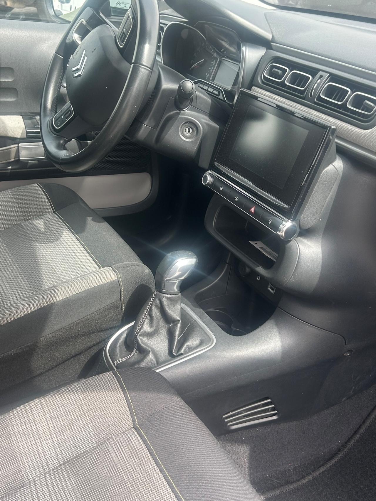 Citroen C3 PureTech 82 S&S Shine