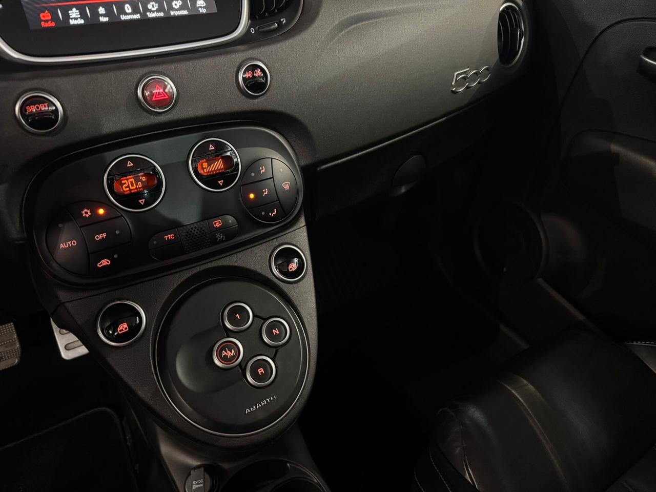Abarth 595 C 1.4 Turbo T-Jet 180 CV Competizione