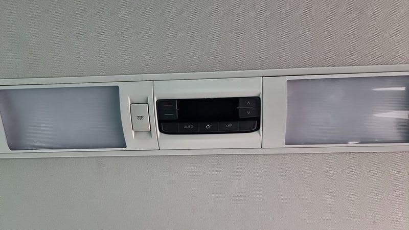 Volkswagen Caravelle 2.0 TDI 110CV PC Business 9 posti