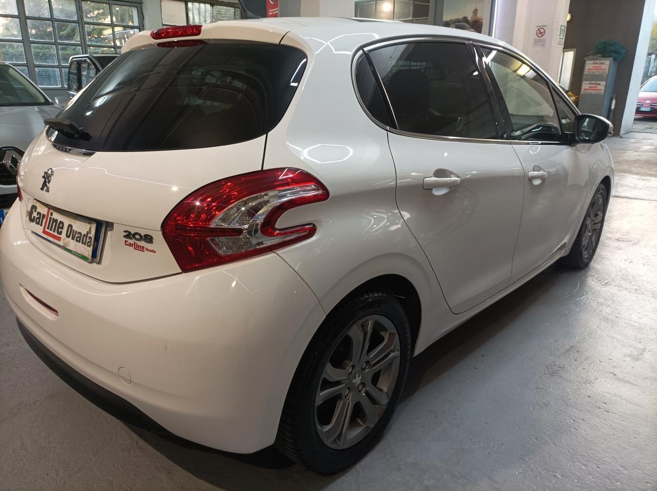 Peugeot 208 1.2 VTi 82 CV Allure DISTRIB NUOVA!!