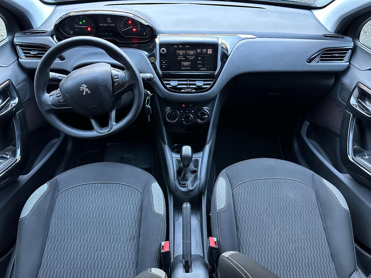 Peugeot 208 PureTech 82 5 porte Allure