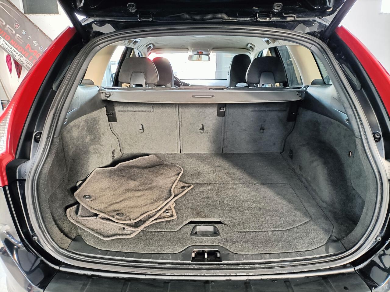 Volvo XC 60 D4 AWD CV 163 Geartronic Summum 06/2012