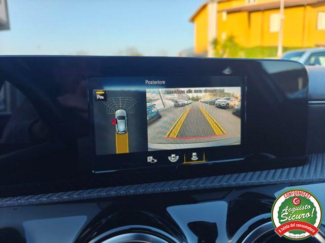 MERCEDES-BENZ A 180 d Automatic Premium