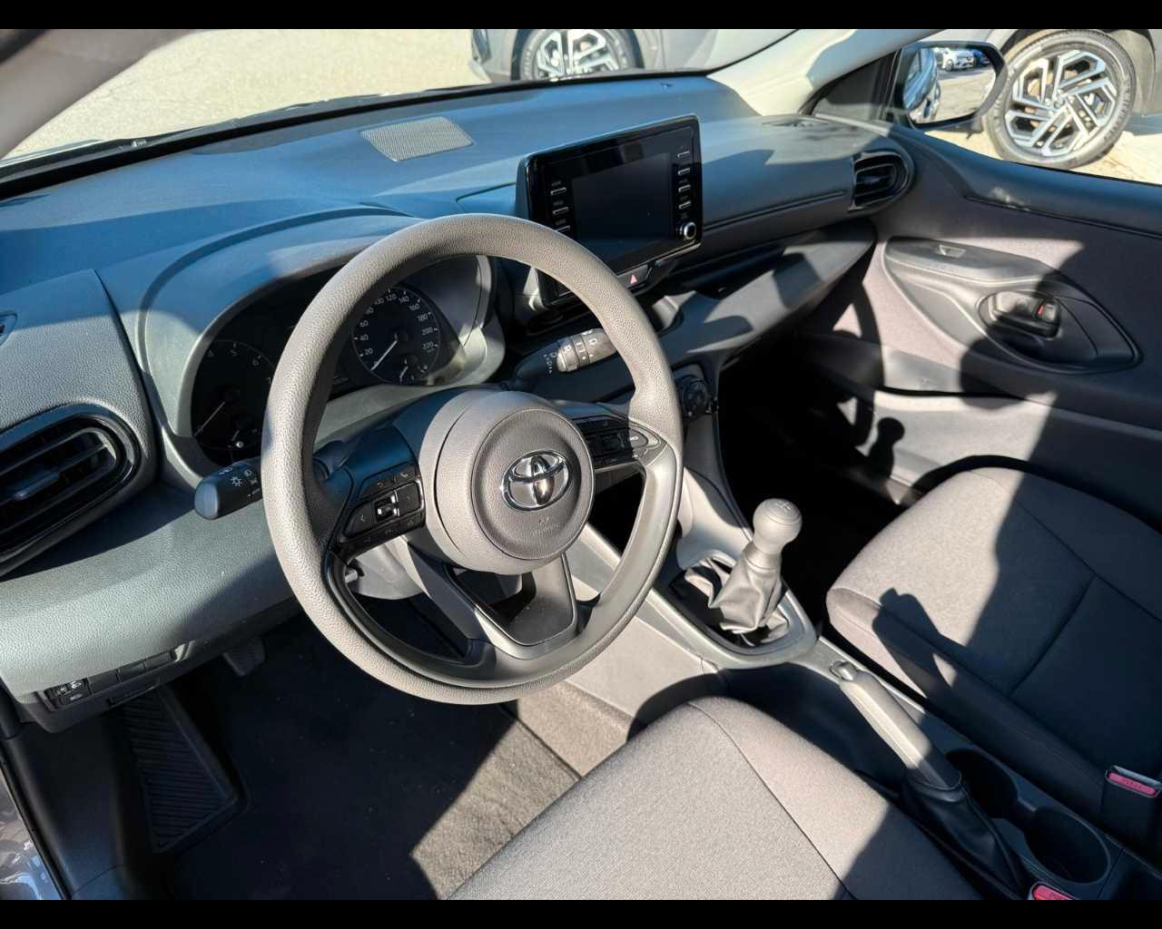TOYOTA Yaris IV 2020 - Yaris 1.0 Active