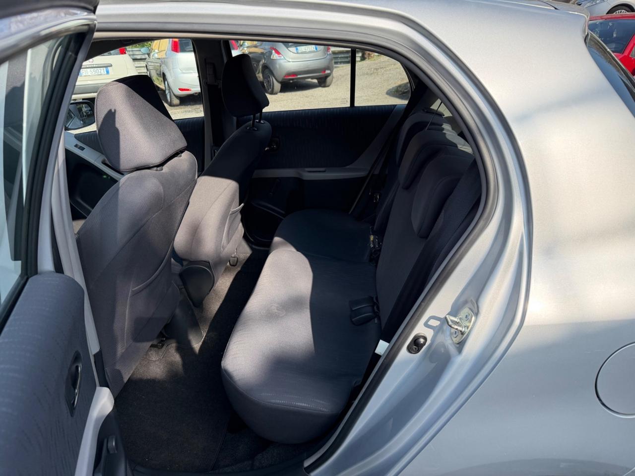 Toyota Yaris 1.3 5 porte