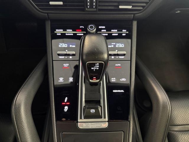 PORSCHE Cayenne 3.0 V6 E-Hybrid / CHRONO / P.H.A.S.M. / TETTO