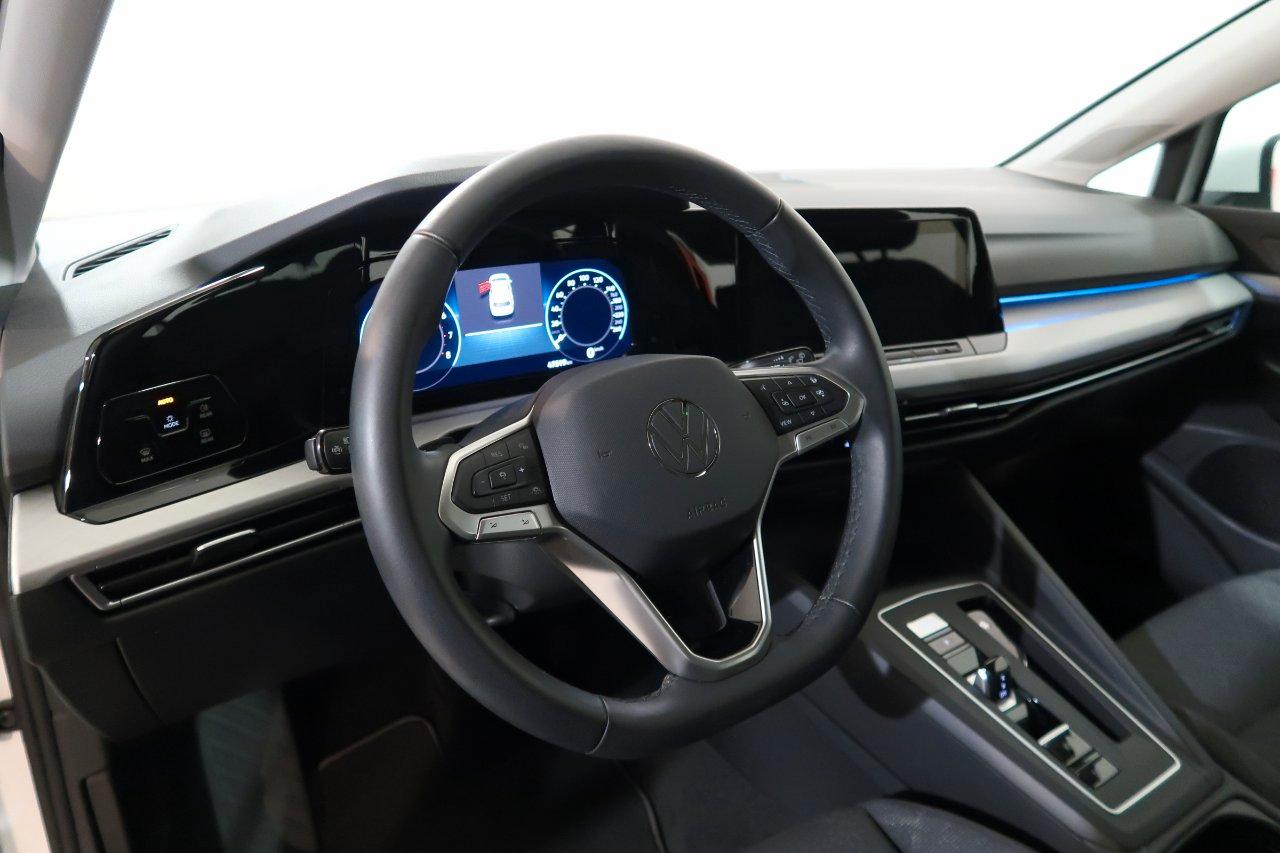 Volkswagen Golf 1.5 etsi evo Life 130cv dsg
