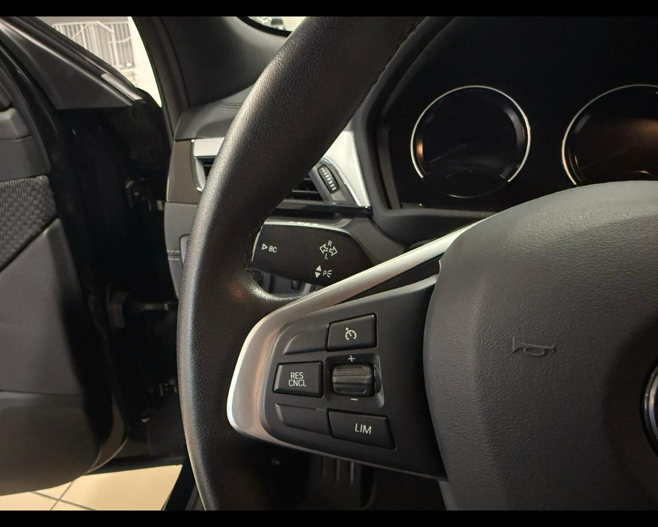 BMW X2 (F39) - X2 sDrive18d Business-X