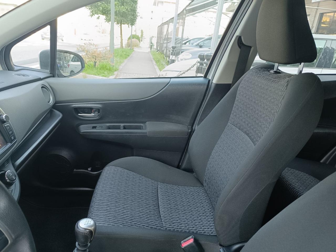 Toyota Yaris 1.3 5 porte Style RETROCAMERA BLUETOOTH