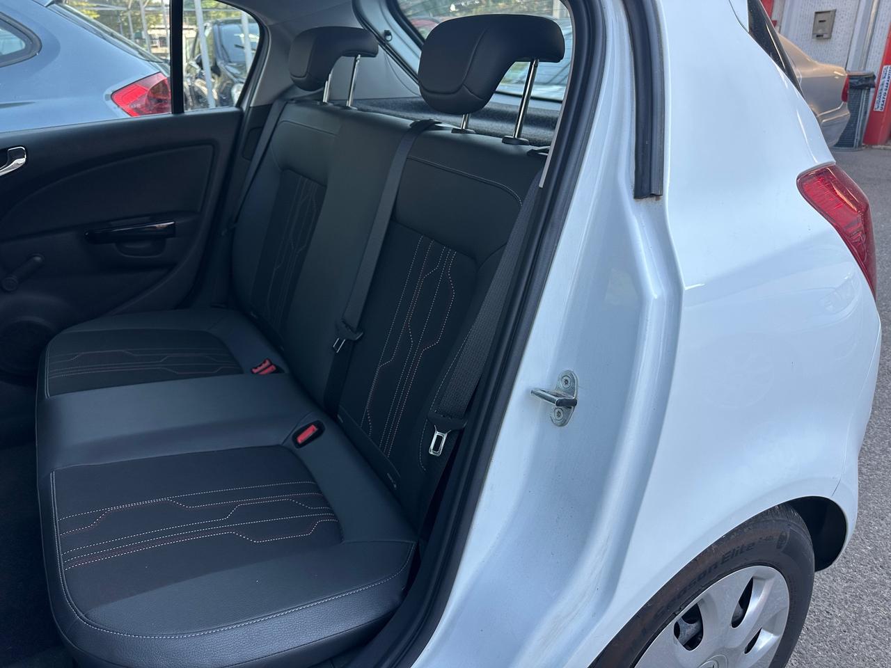 Opel Corsa 1.2 Benzina (Garanzia 24 Mesi)