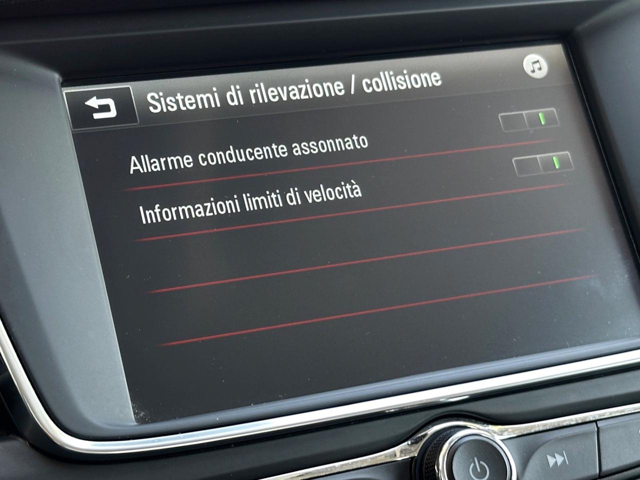 Opel Crossland 83cv Elegance CarPlay PREZZO VERO!