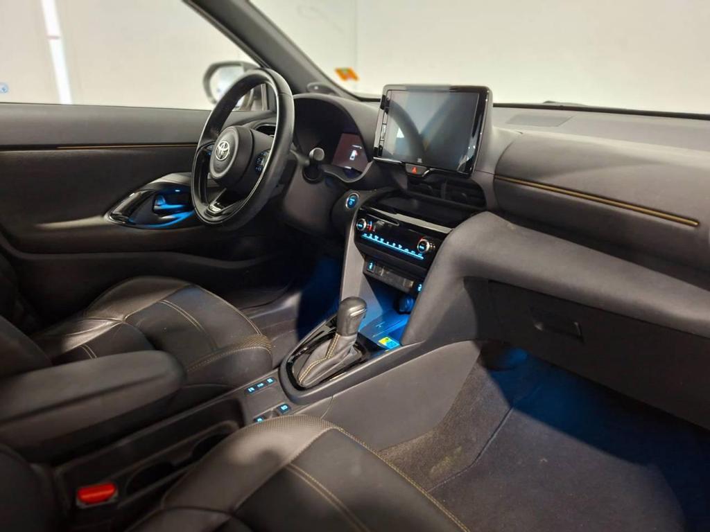 Toyota Yaris Cross 1.5 H Premiere FWD E-CVT