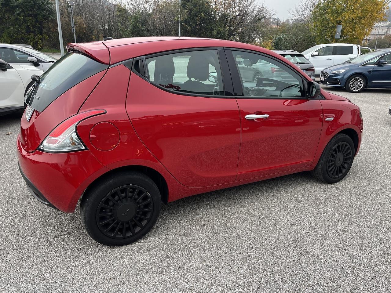 LANCIA YPSILON 1.7 70 CV FIREFLY SILVER