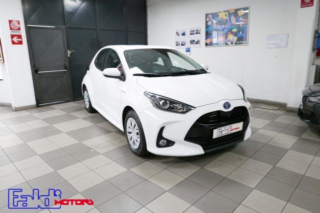 TOYOTA Yaris 1.5 Hybrid 5 porte Active