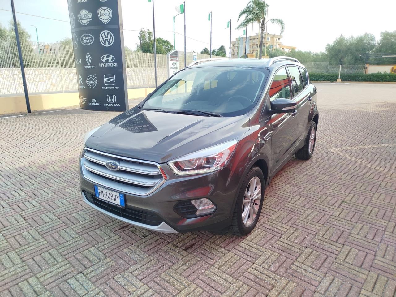 Ford Kuga 1.5 TDCI 120 CV S&S 2WD Powershift ST-Line