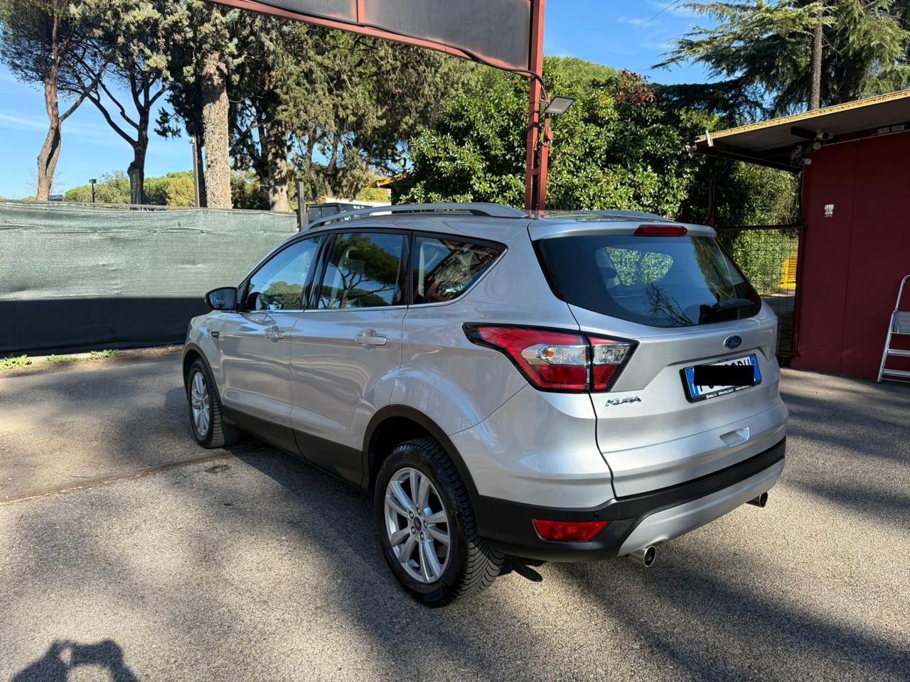 Ford Kuga 1.5 TDCI 120 CV S&S 2WD Powershift Titanium