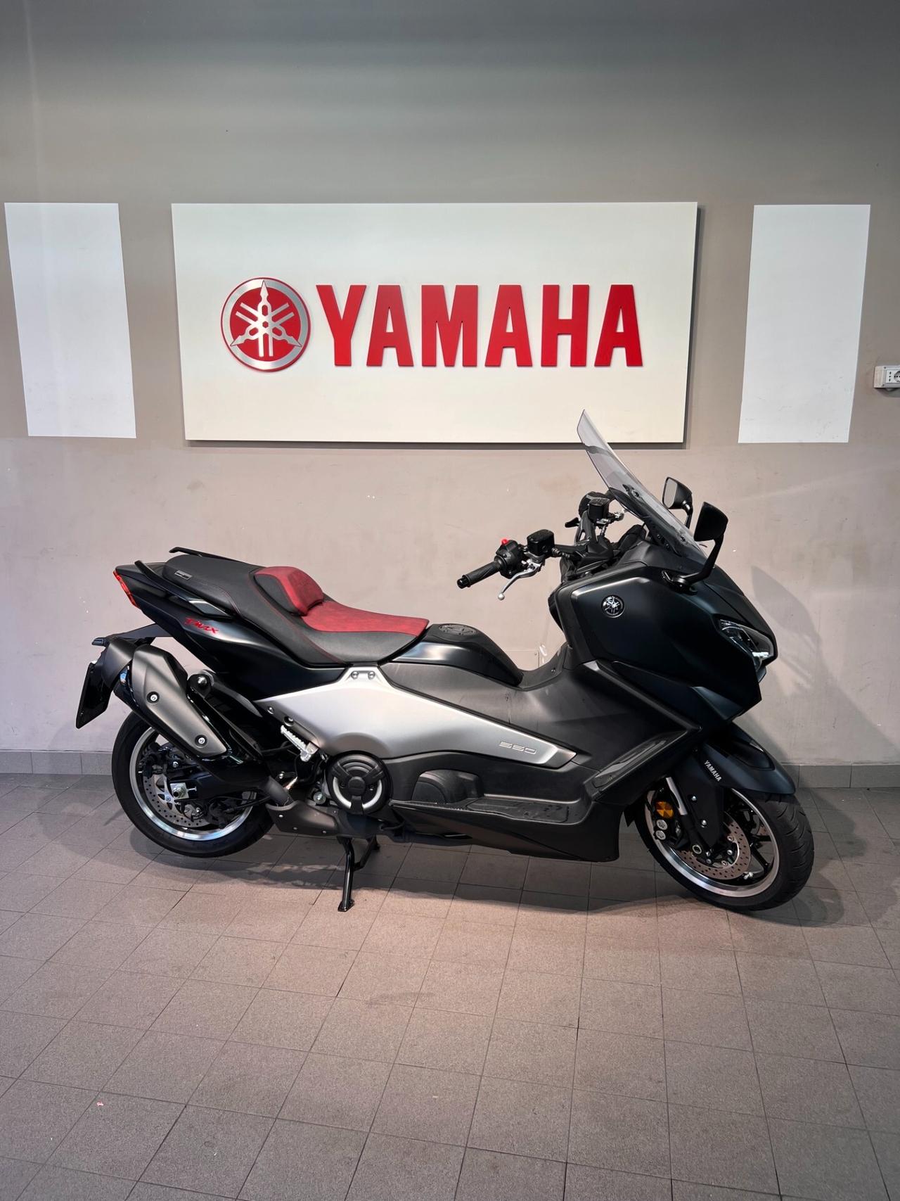 Yamaha T Max 560 BLACKMAX 25 ANNIVERSARY