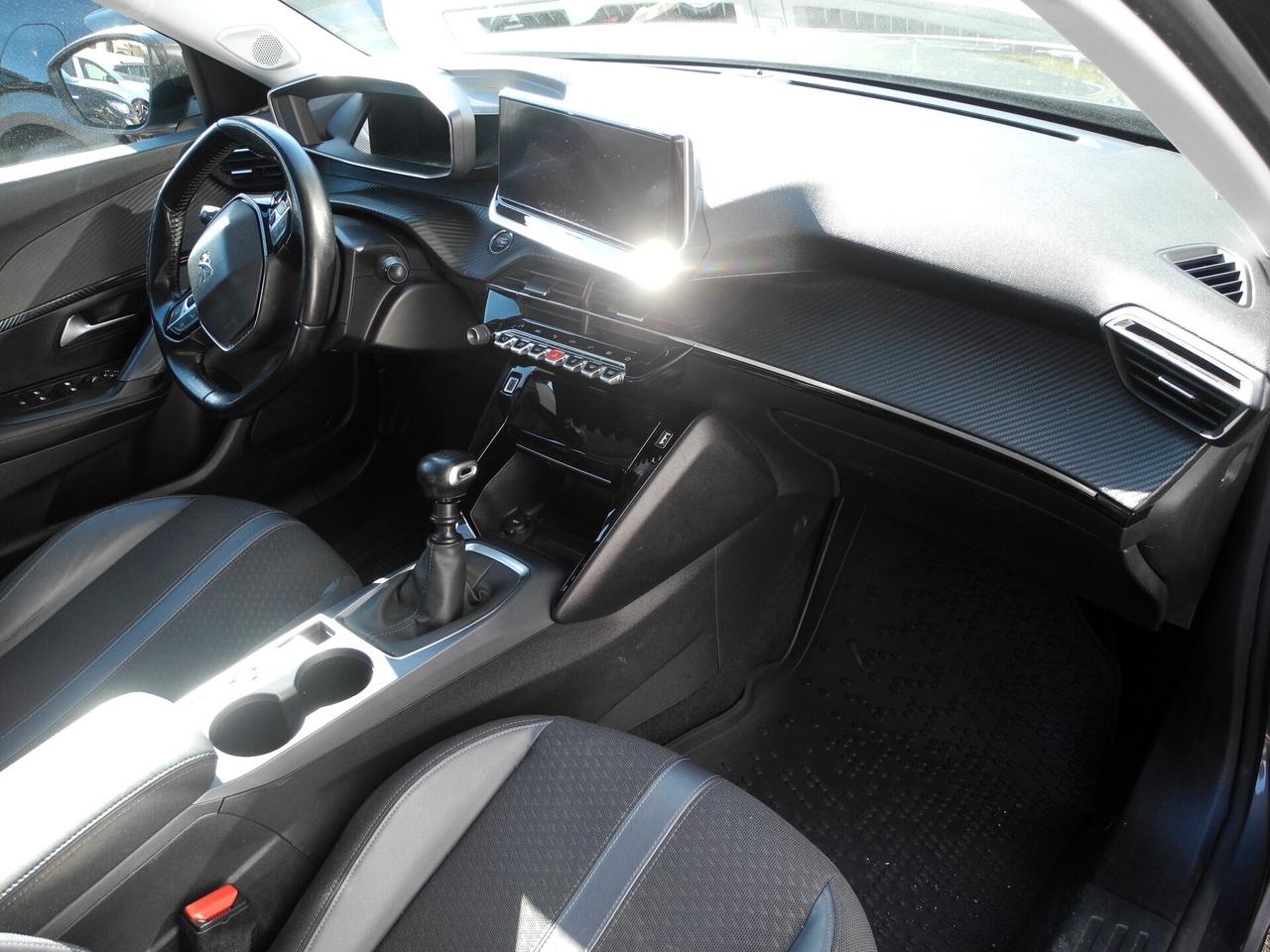 Peugeot 2008 PureTech Turbo 130 S&S Allure