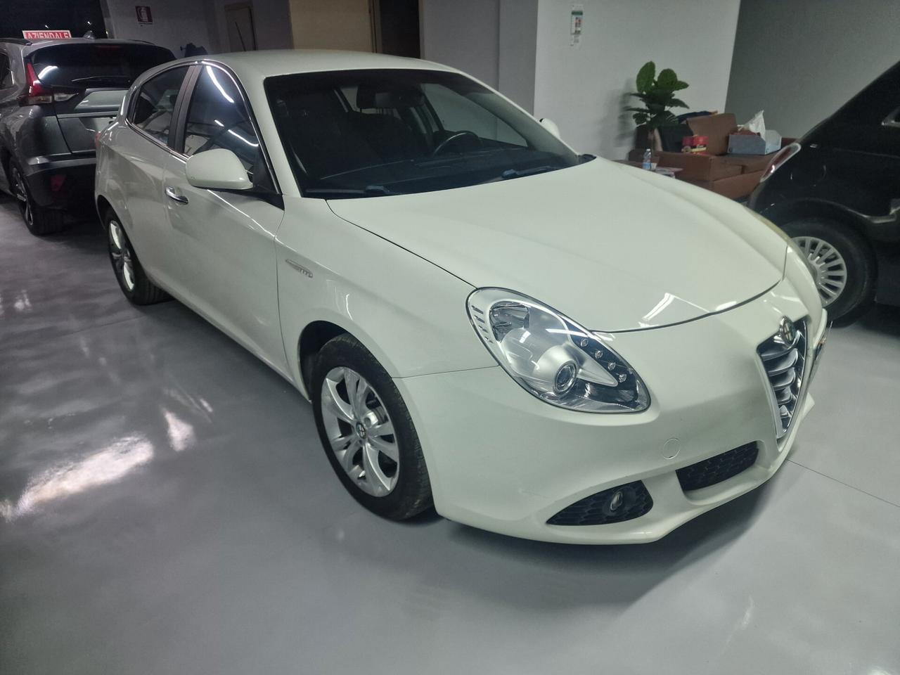 Alfa Romeo Giulietta 1.6 JTDm-2 105 CV Distinctive