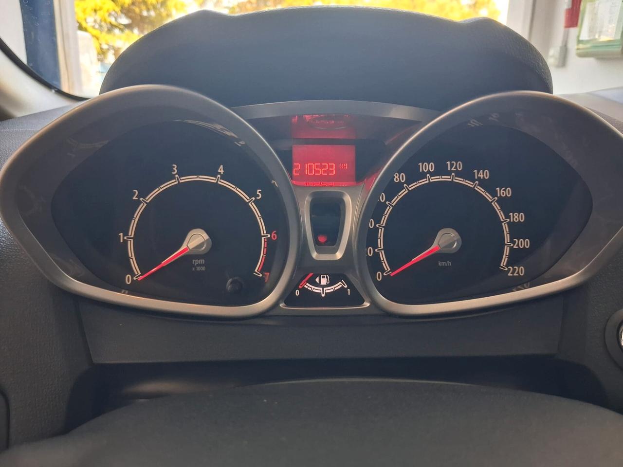 Ford Fiesta 1.4 5 porte Bz.- GPL Titanium