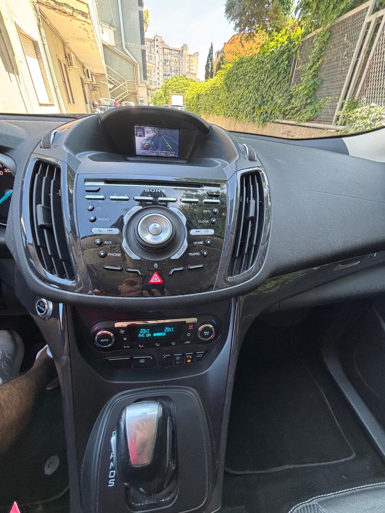 Ford Kuga 2.0 TDCI 163 CV 4WD Powershift Titanium