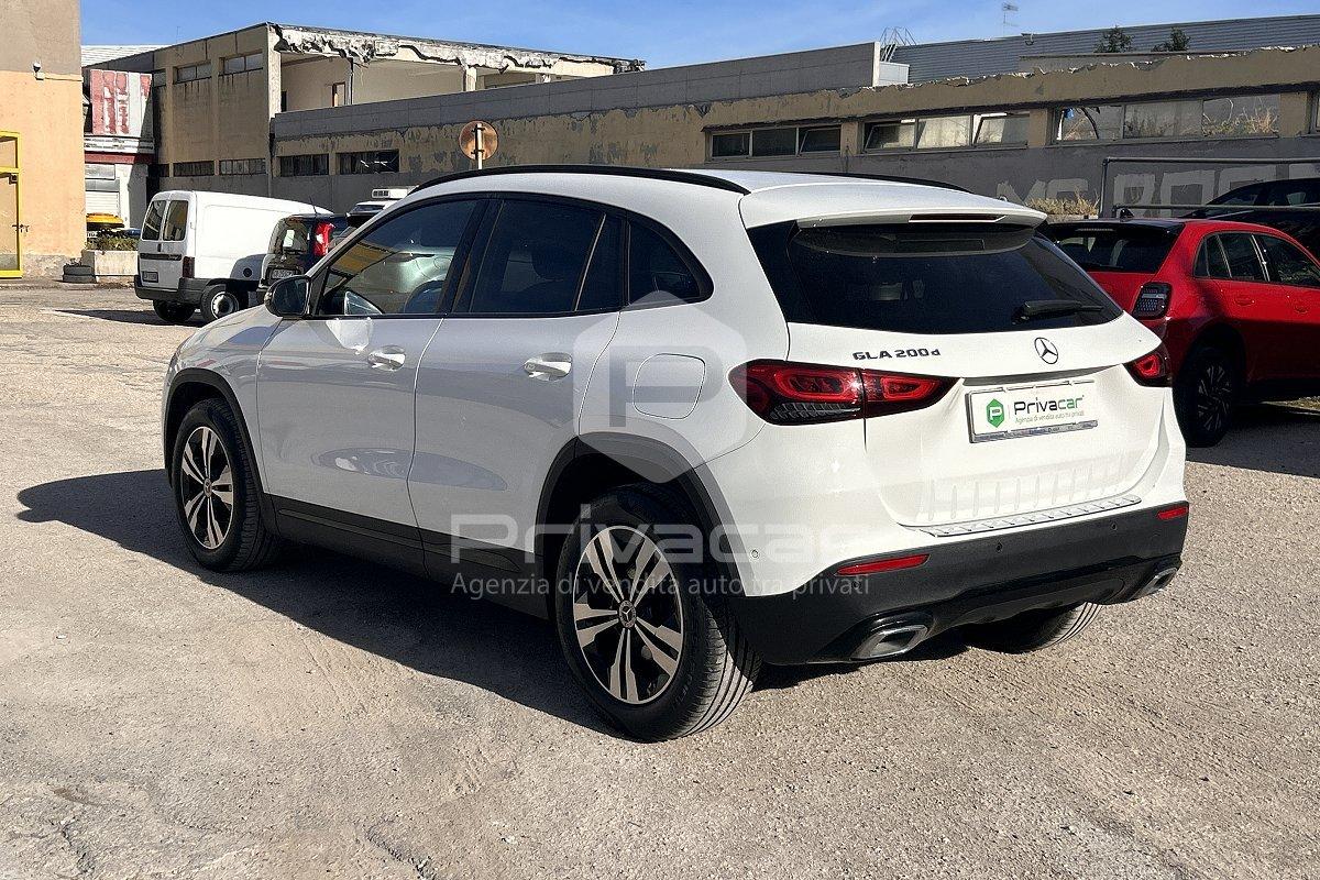 MERCEDES GLA 200 d Automatic Sport
