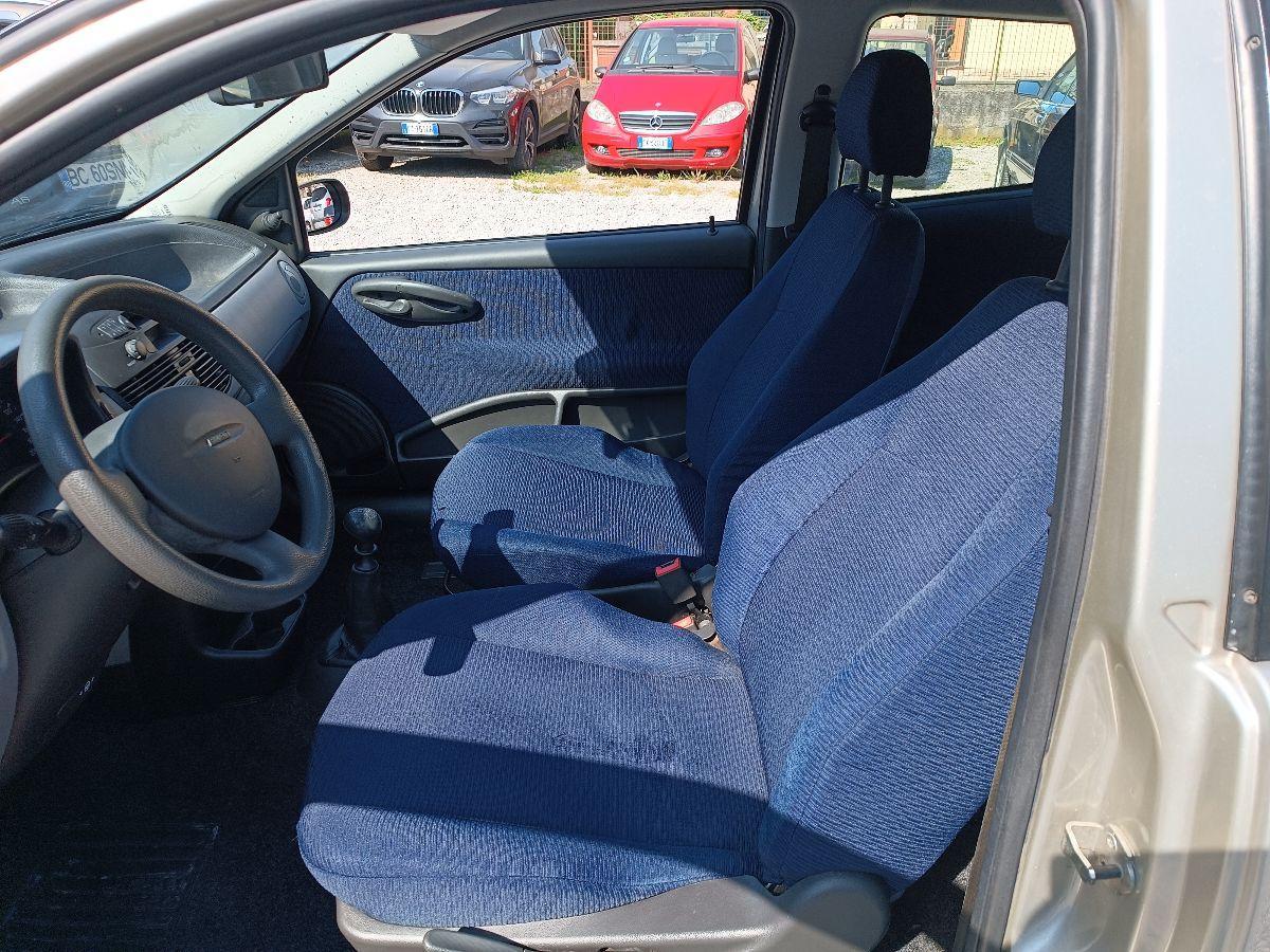 FIAT - Punto - 1.2 3p. ELX UNIPRP KM73000