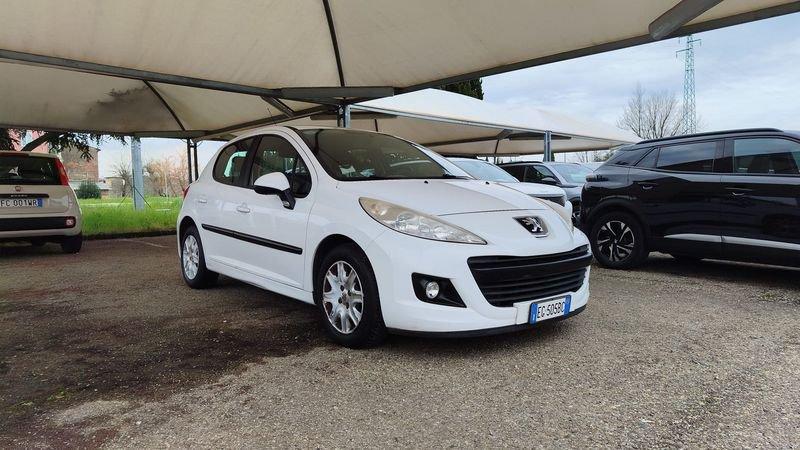 Peugeot 207 207 5p 1.4 hdi X-Line FL