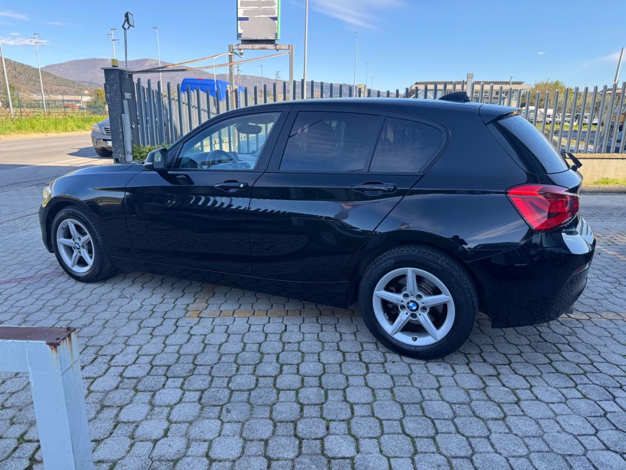 Bmw 116 116d 5p. Business