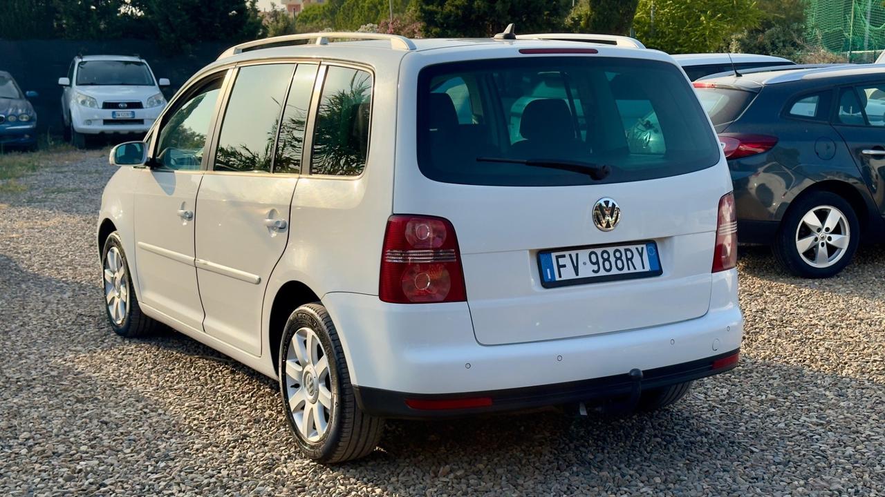 Volkswagen Touran 2.0 TDI 140 CV Highline