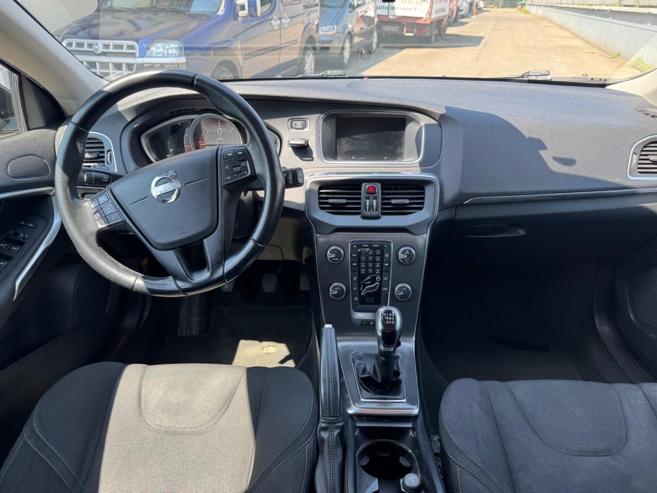 Volvo V40 D2 1.6 Summum