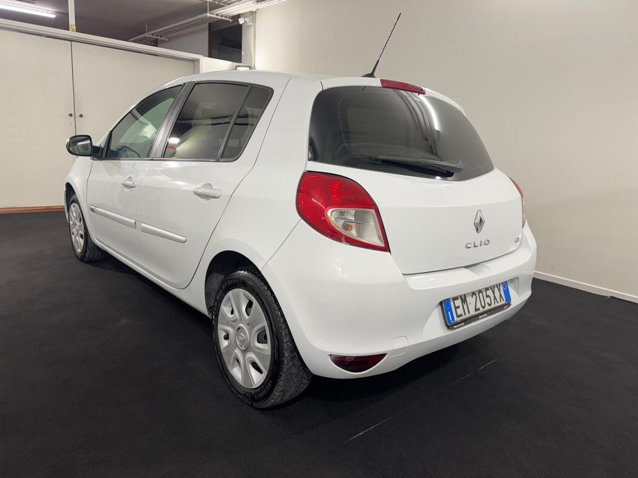 Renault Clio 1.5 dCi 90CV *NEOPATENTATI-NAVIGATORE*