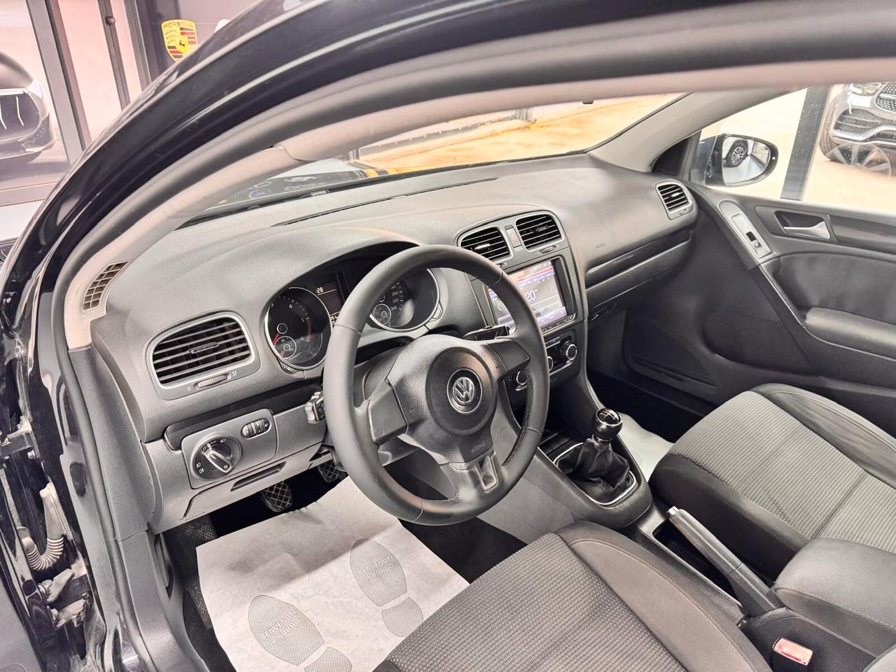 Volkswagen Golf 2.0 TDI DPF Sportline