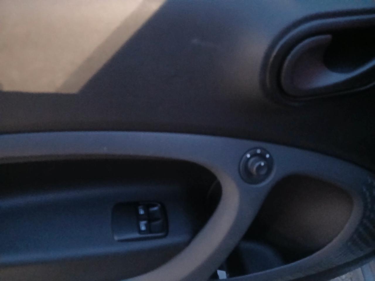 Smart ForTwo 70 1.0 Passion ***AUTOMATICA NAVIGATORE**IDONEA NEOPATENTATI