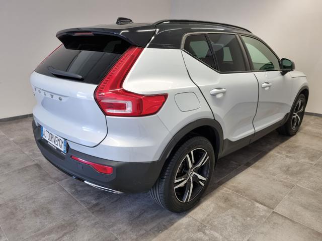 VOLVO XC40 D3 R-design