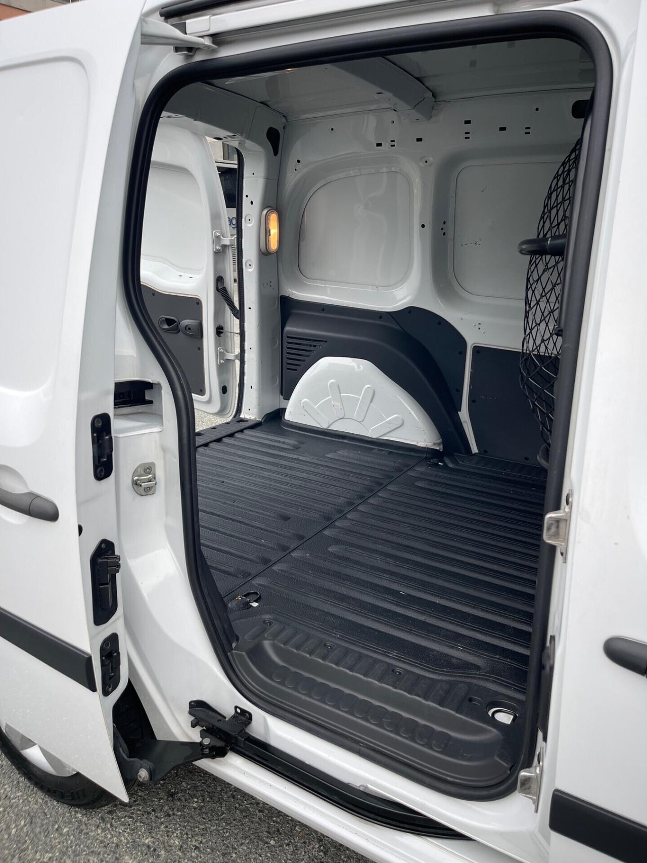 Renault Kangoo 1.5 dCi 90CV - NEOPATENTATI