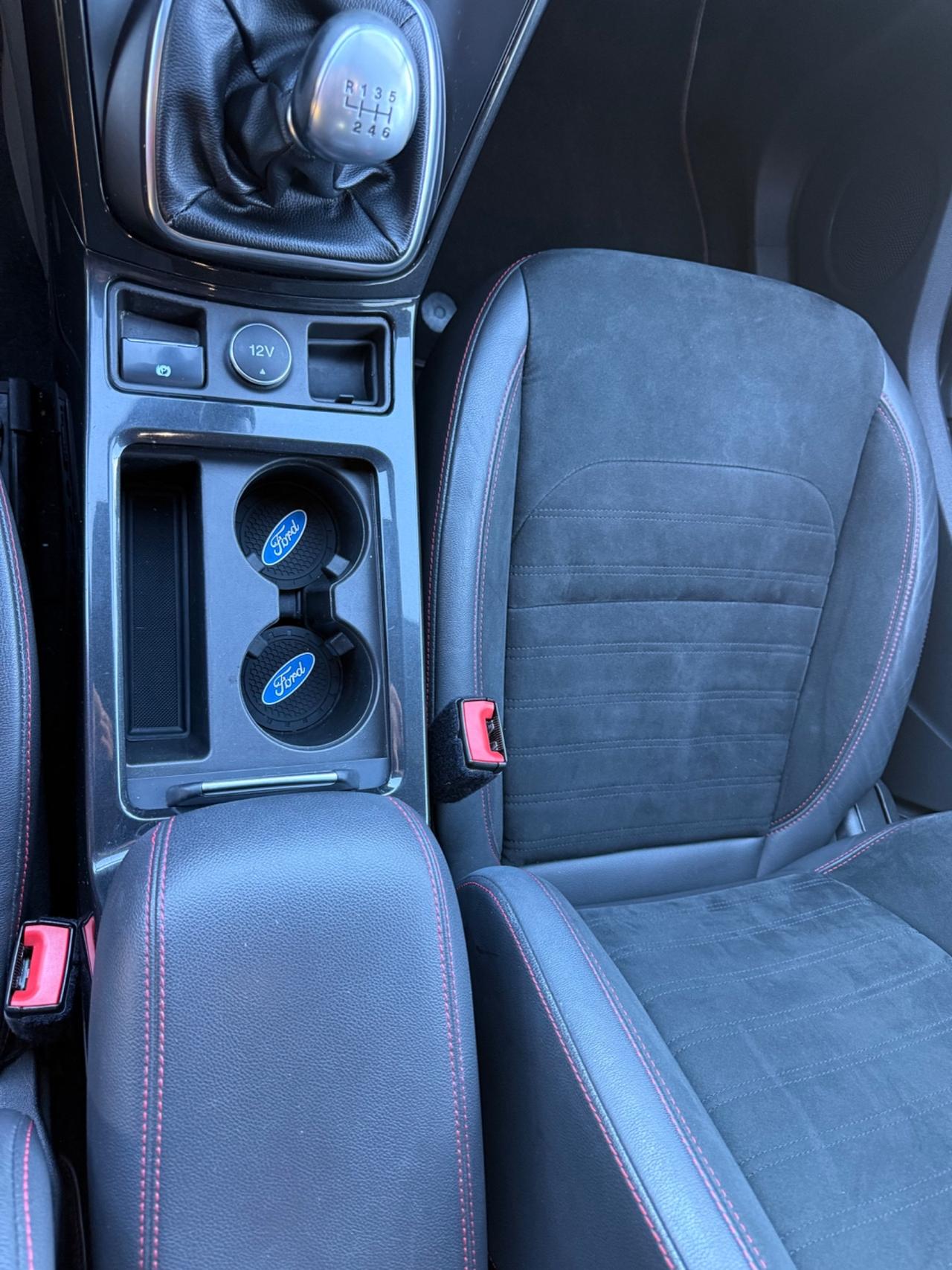 Ford Kuga 1.5 TDCI 120 CV S&S 2WD ST-Line