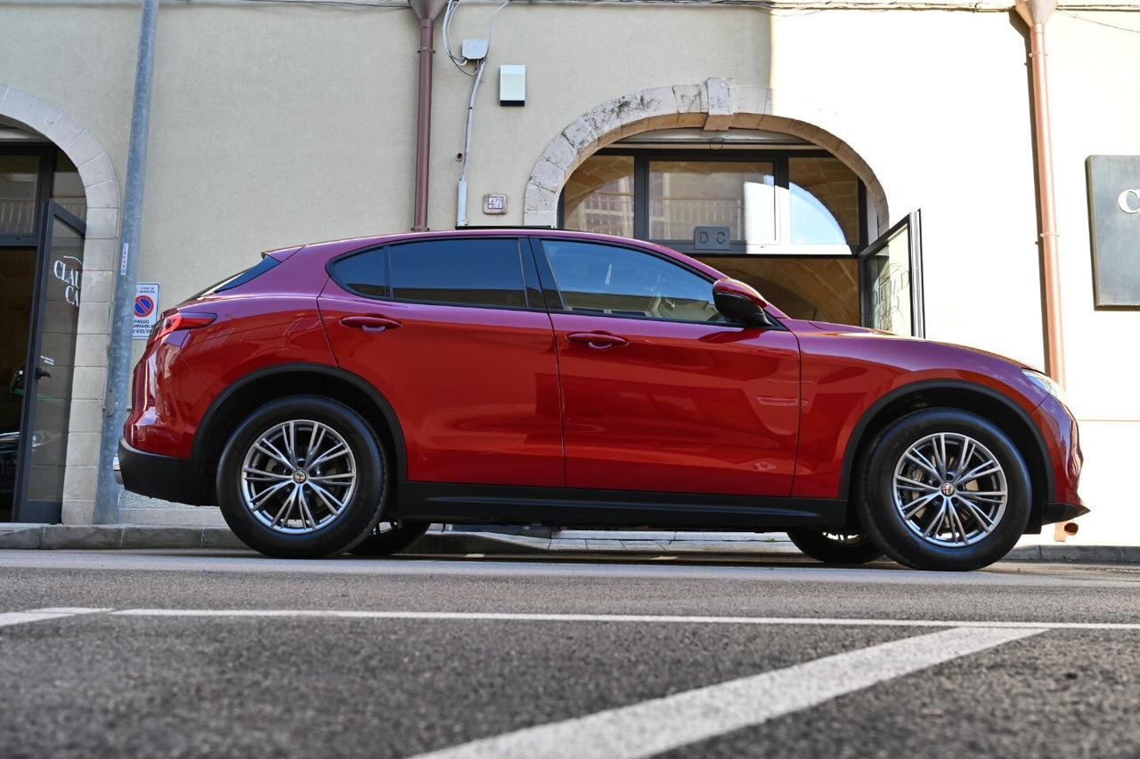Alfa Romeo Stelvio 190 CV AT8 Q4 Tetto GANCIO