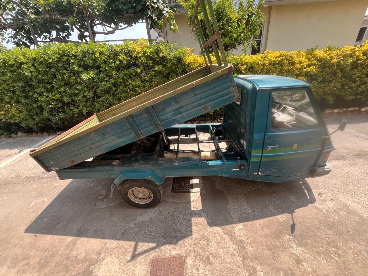 Piaggio Ape MAX 9 QUINTALI RIBALTABILE DIESEL 1991