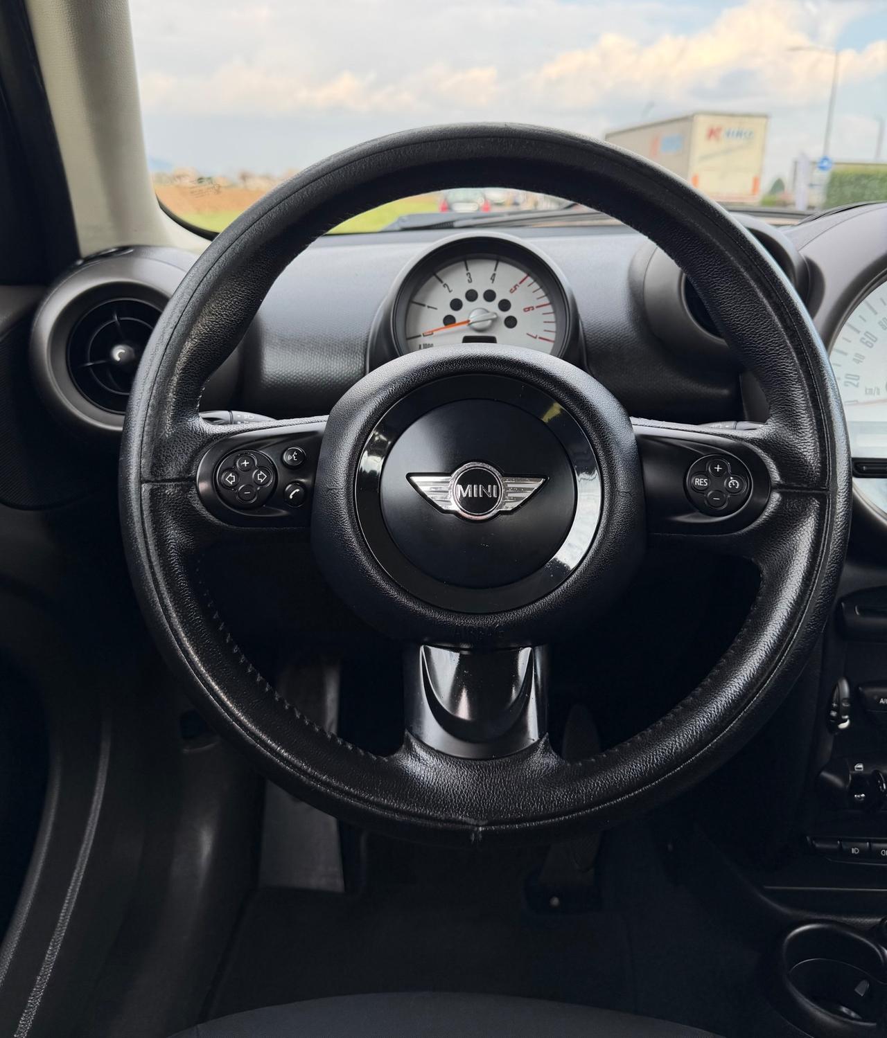 MINI COOPER D COUNTRYMAN 2.0 D NEOPATENTATi R60