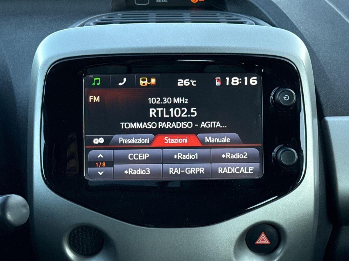 TOYOTA Aygo II 2014 - Aygo 5p 1.0 x-play my15