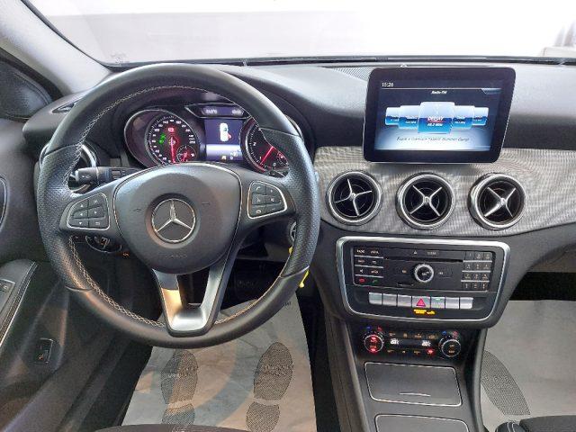 MERCEDES-BENZ GLA 200 d Automatic Sport