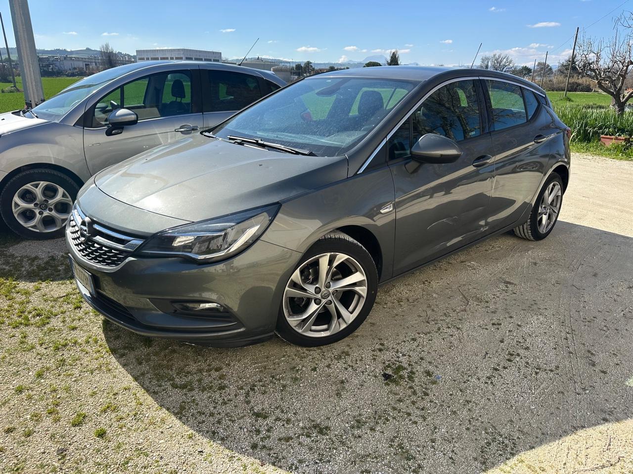 Opel Astra 1.6 CDTi 5 porte Business ANNO 2017 euro 6