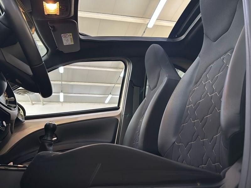 Toyota Aygo X 1.0B (72 CV) Lounge Air