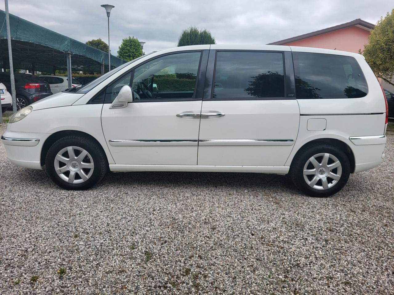 Peugeot 807 2.2 HDi 170CV