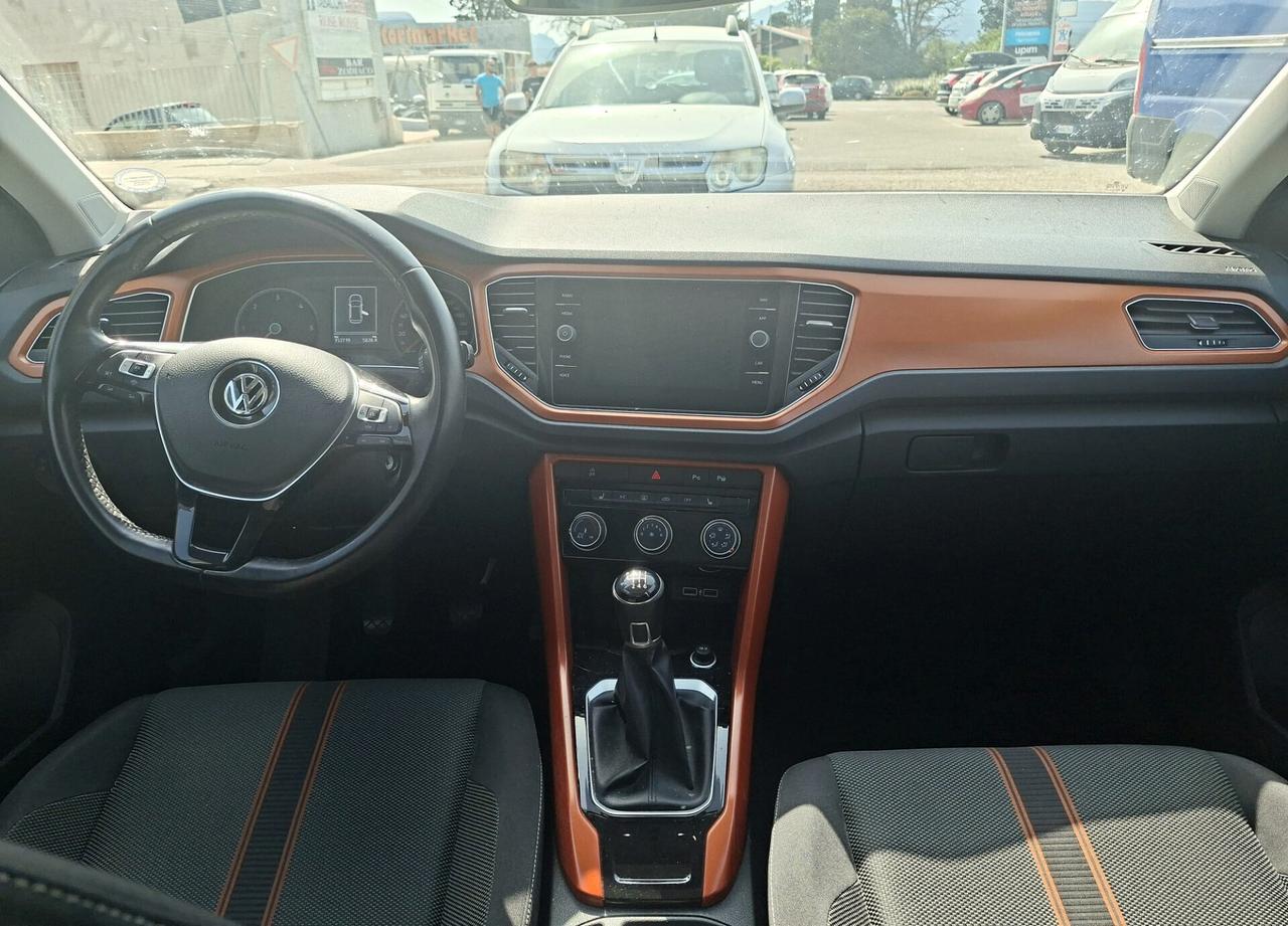 Volkswagen T-Roc 1.6 TDI R-LINE 116 cv