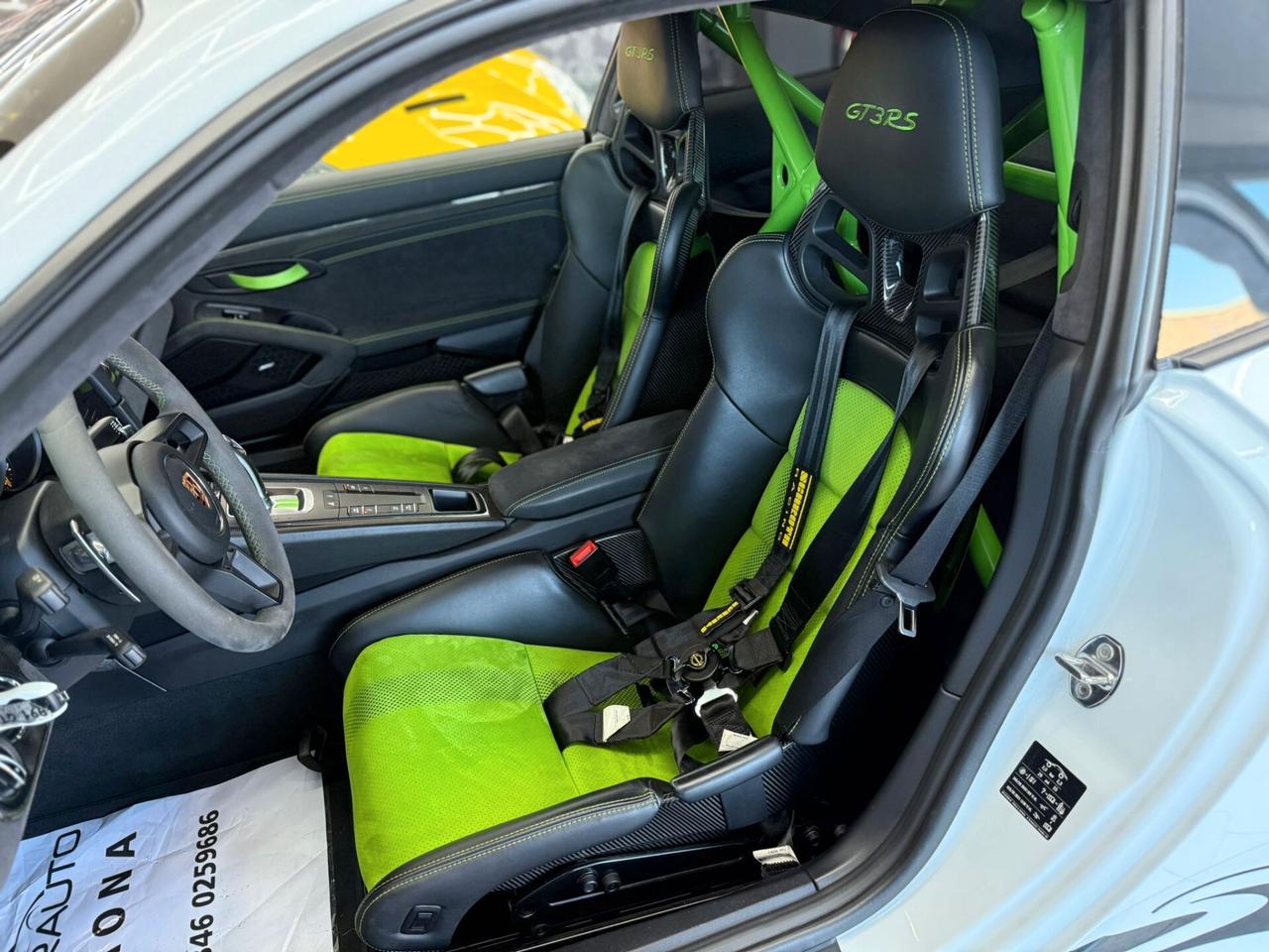 PORSCHE 911 GT3 RS