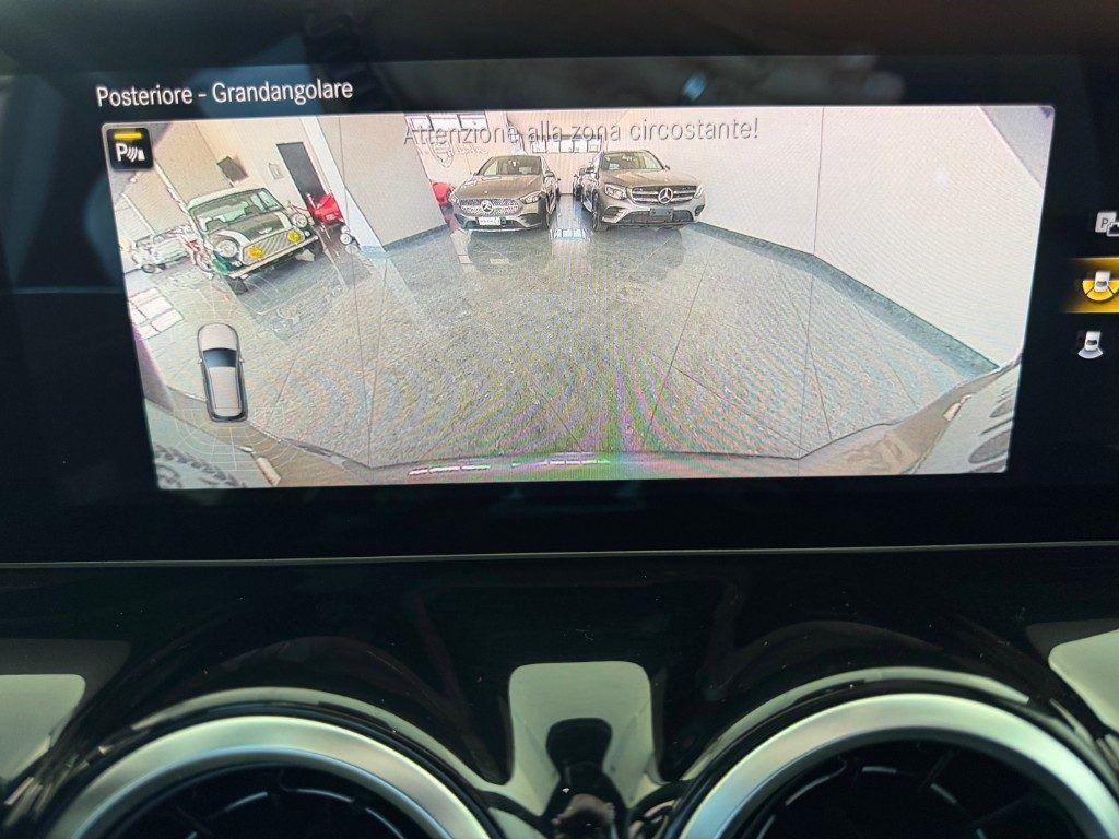 Mercedes-Benz B 180 d Automatic Sport Plus Night Pack Cockpit Full