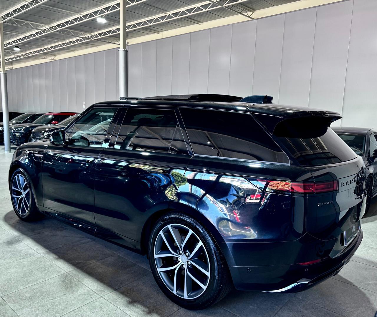 Land Rover Range Rover Sport 3.0d i6 300CV Mhev AWD Dynamic HSE
